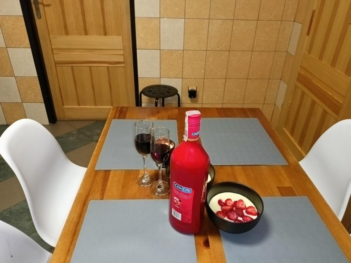 Solorena Junoszyno Εξωτερικό φωτογραφία